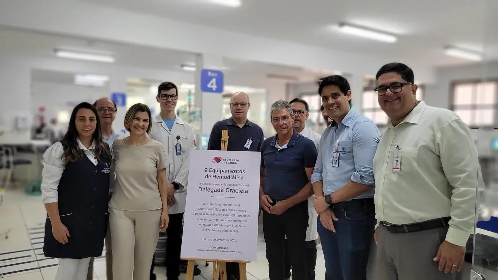 Deputada Graciela entrega máquinas para hemodiálise da Santa Casa de Franca