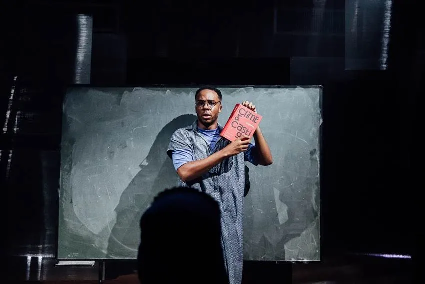  Abril começa com música eletrônica, teatro premiado e samba no Sesc Franca
