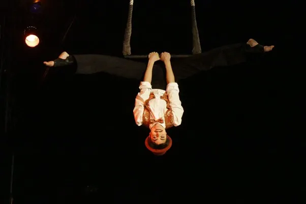 Espetáculo ‘Circo Vivo’ estreia em Franca neste final de semana, com atrações circenses e entrada gratuita, no Espaço Nulo; programação segue em abril com oficinas e mesa de debates em diversos locais