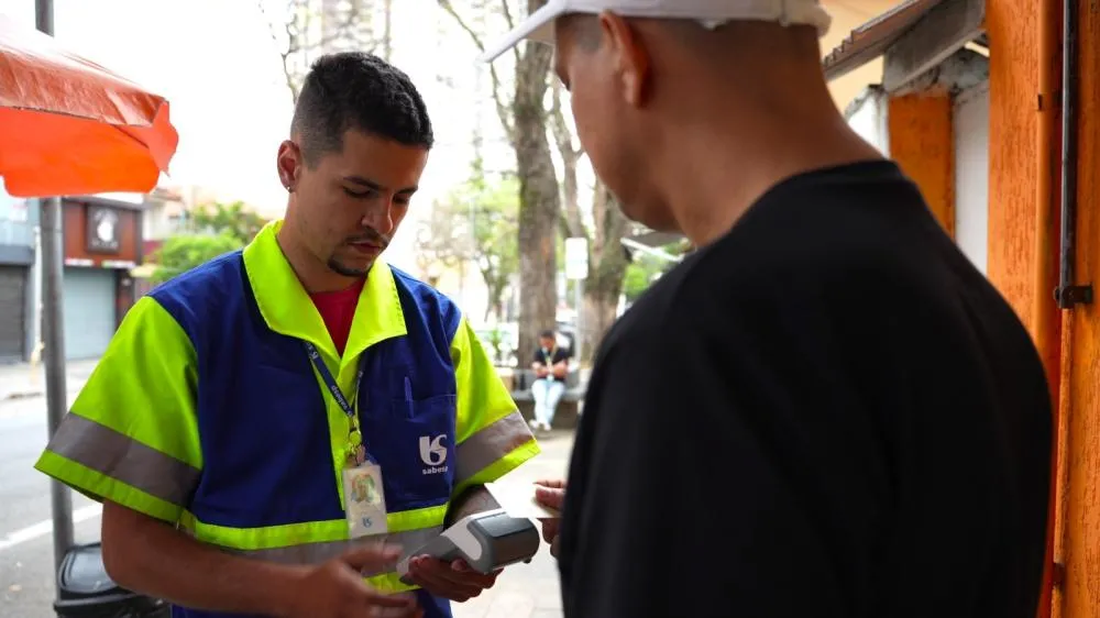 Sabesp orienta clientes sobre identificação de equipes e reforça canais oficiais de atendimento