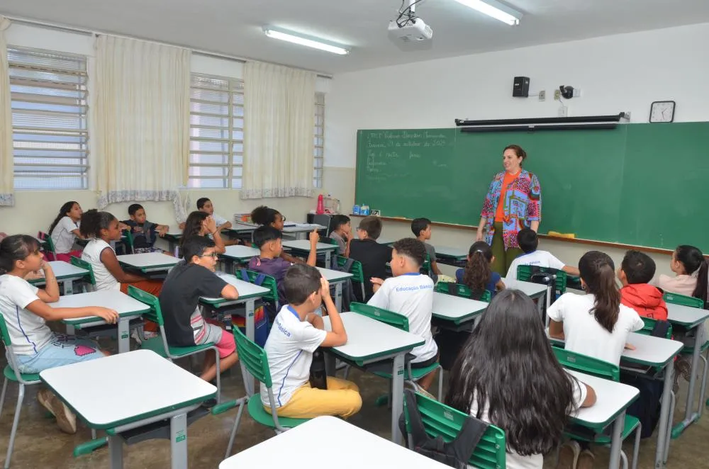 EMEB ‘Florestan Fernandes’ promove palestra sobre combate ao trabalho infantil