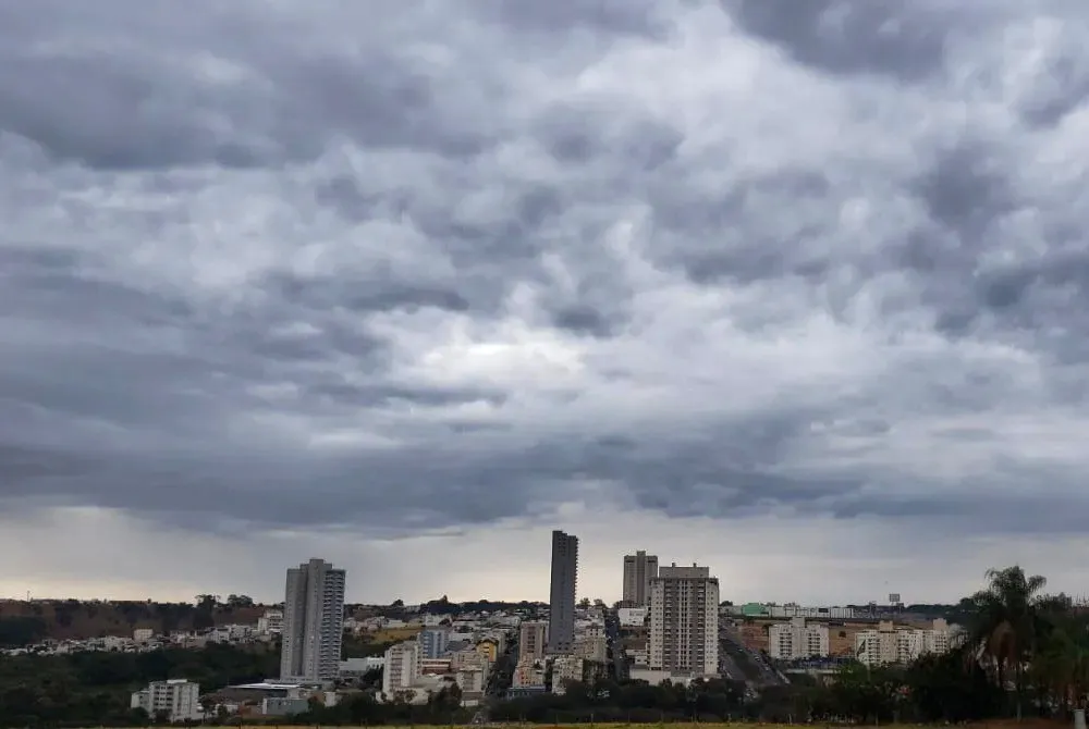 Ciclone extratropical pode causar ventos de até 95 km/h e fortes chuvas em Franca e região
