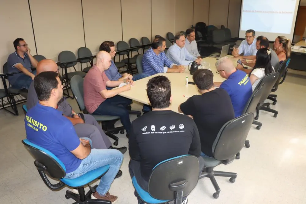 Entidades de Franca se unem para enfrentar impactos do trânsito na rede de saúde