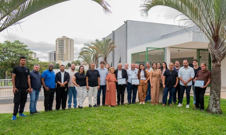 Câmara de Franca homenageia lideranças de Ibiraci