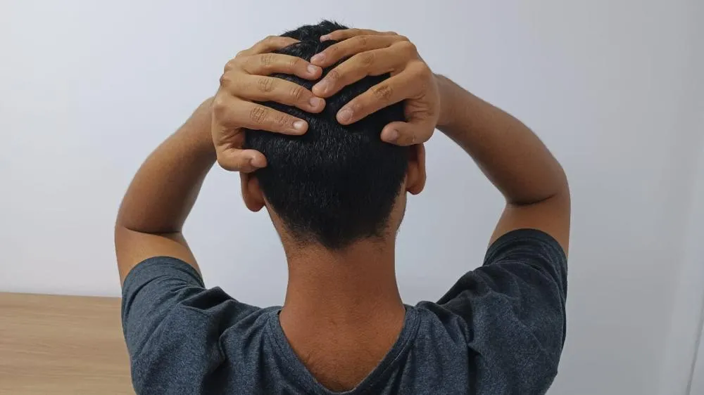 Frutas e hidratação ajudam na prevenção de dores de cabeça, aponta especialista da UNINASSAU