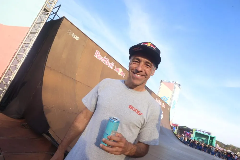 Mineirinho agita o João Rock com manobras radicais na Half Pipe