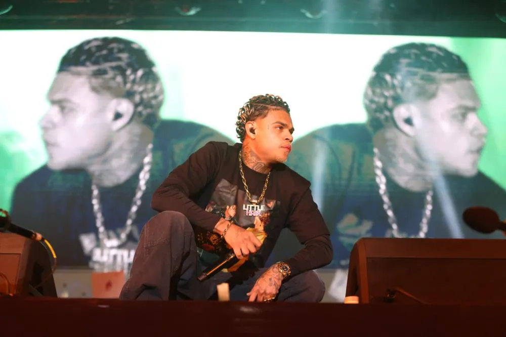MC Cabelinho mostra rap e funk carioca no Palco Fortalecendo A Cena