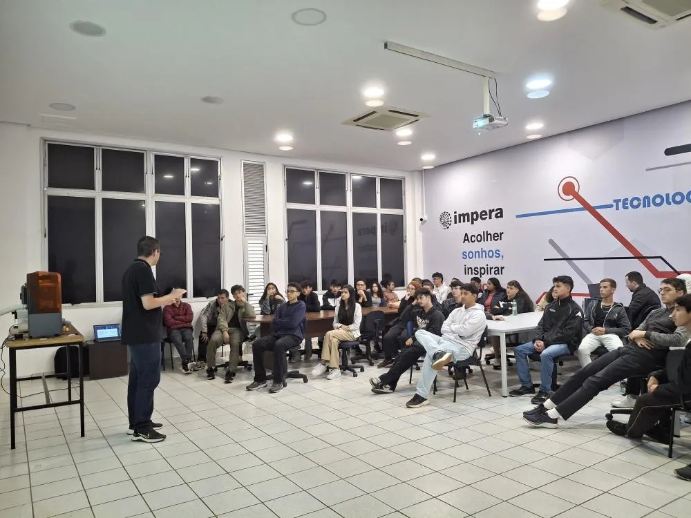 Estudantes da ETEC visitam IMPERA e descobrem oportunidades no mundo do empreendedorismo e inovação