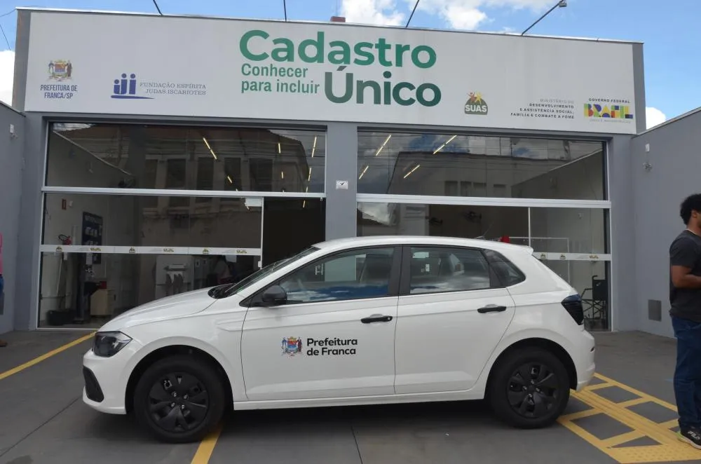 Secretaria de Ação Social recebe novo veículo para ampliar atendimentos do CadÚnico em Franca