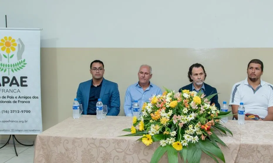 Câmara Municipal reafirma apoio à APAE de Franca em evento da nova diretoria 