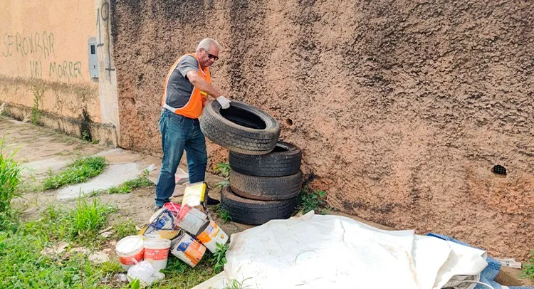 ‘Arrastão da Dengue’ recolhe mais de 1 tonelada de materiais em dois bairros