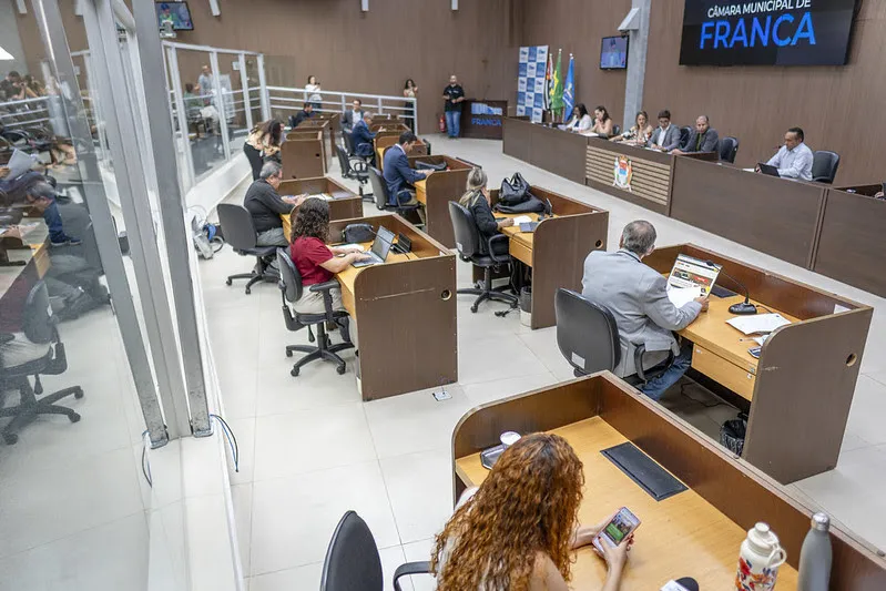 Câmara Municipal de Franca aprova nova Área Azul, abertura de R$ 25 milhões e pacote de projetos