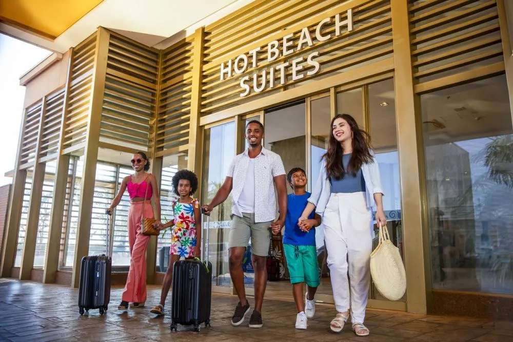 Hot Beach Parques & Resorts lança campanha da Semana do Consumidor com descontos em hospedagem e ingressos para o parque