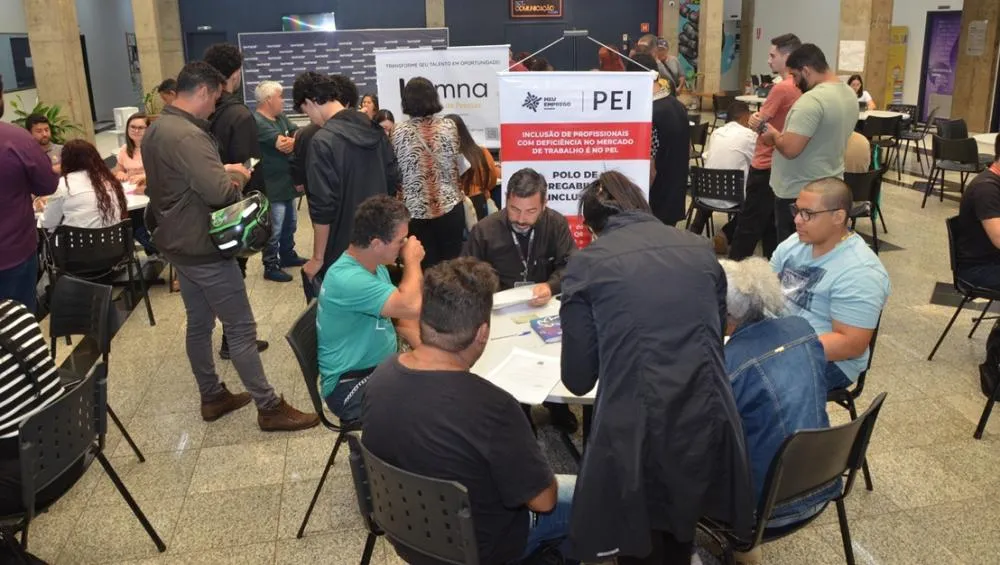 Dia de Oportunidade em Franca registra quinze contratações e novos cadastros de trabalhadores