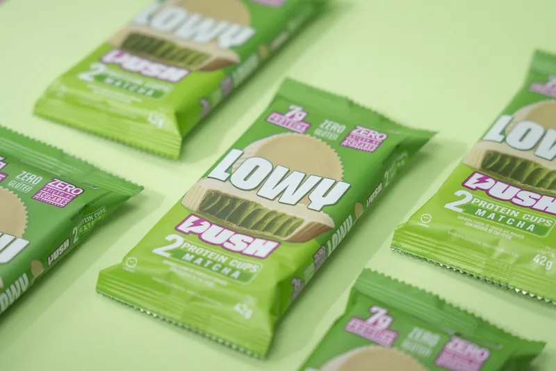  Collab entre LOWY e Push Matcha leva superfood japonesa ao universo dos doces funcionais