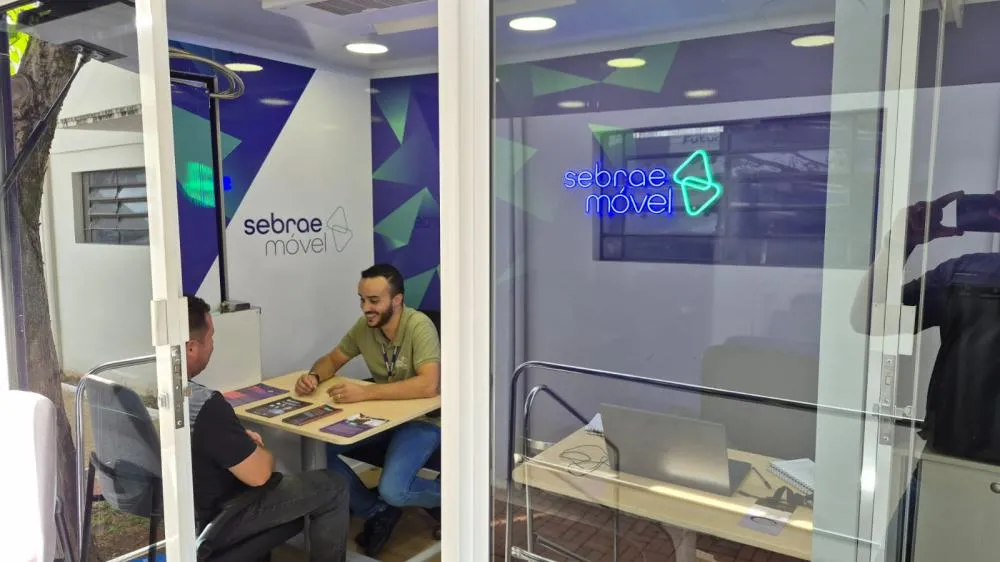 Sebrae Móvel leva atendimento gratuito a empreendedores no Bairro da Estação em Franca