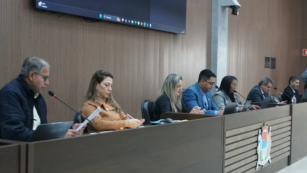 Câmara de Franca aprova programas para superdotados e iluminação de pontes, além de homenagens a personalidades locais