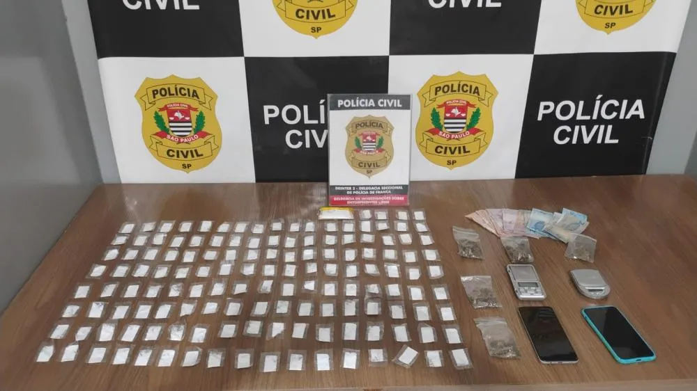 Polícia Civil de Franca desarticula ponto de tráfico de drogas no Jardim Panorama