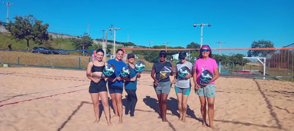  Núcleos de beach tennis ampliam participação em espaços esportivos de Franca 