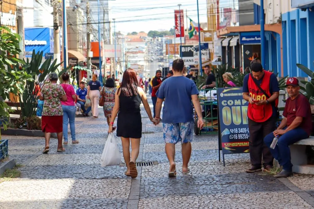 Projeção do IE-ACIF mostra que Dia dos Namorados deve movimentar mais de R$ 20 mi, em Franca