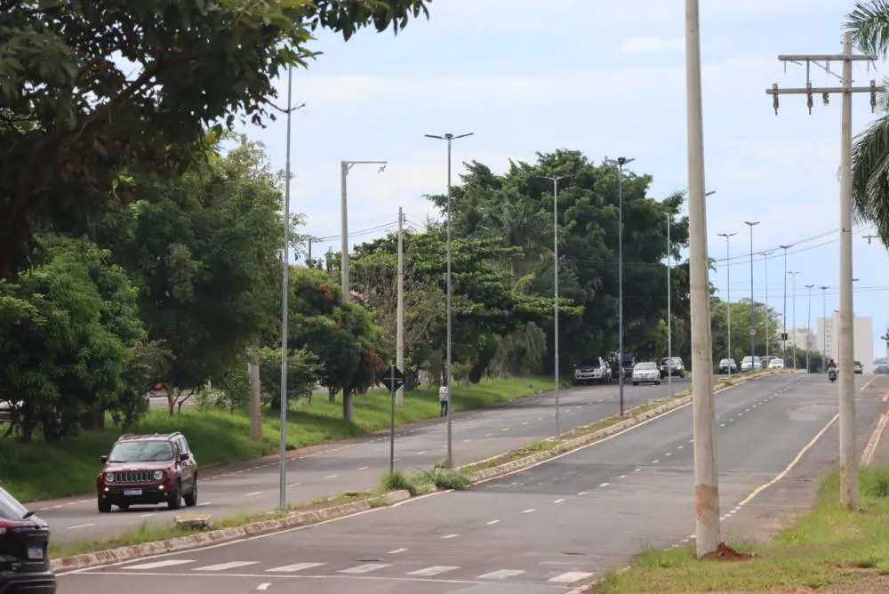 Franca inicia planejamento para ampliar iluminação de led em todas as vias públicas