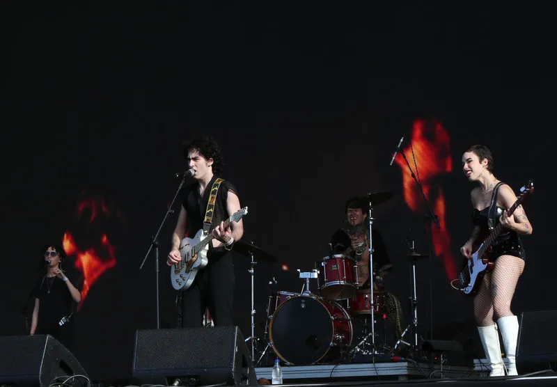 O grupo Venere Vai Venus, vencedor do Concurso de Bandas em 2025, se apresentou no Palco João Rock - Crédito: Denilson Santos
