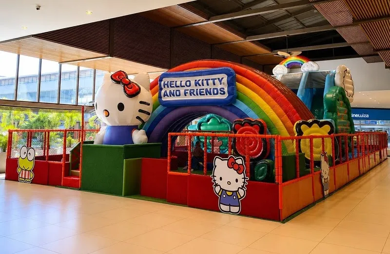 Universo da Hello Kitty é a nova atração do Franca Shopping