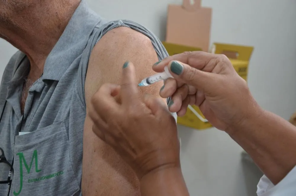 Franca reforça vacinação contra a Influenza e convoca população para ampliar cobertura vacinal