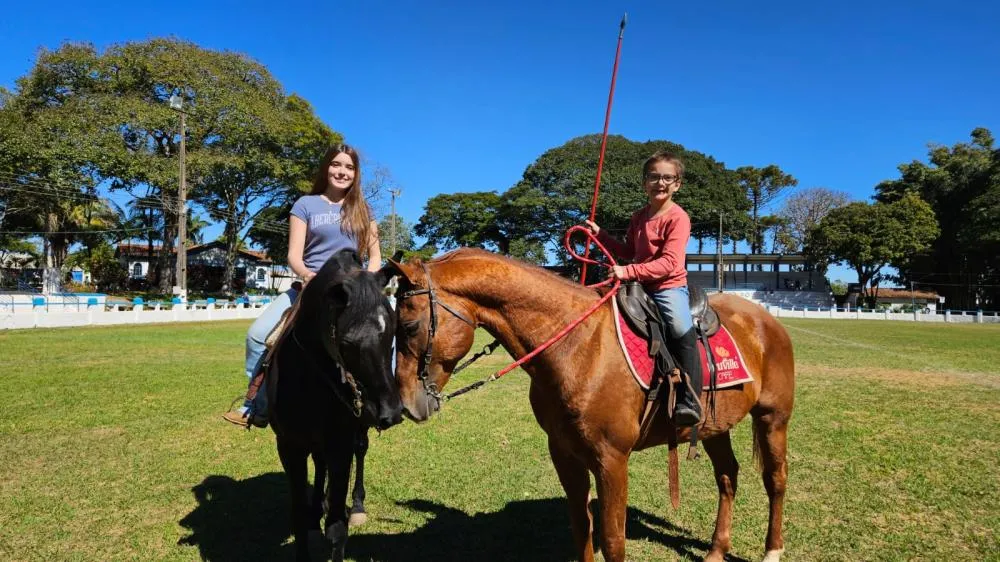 Ela cresceu assistindo às Cavalhadas. Agora será a princesa Floripes