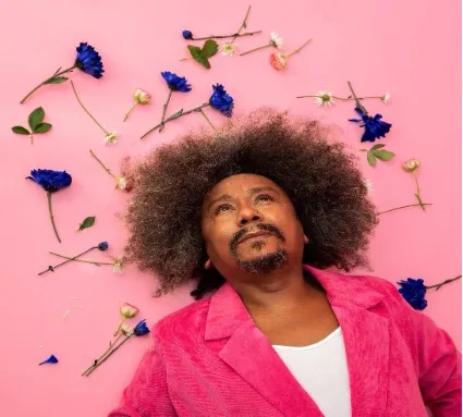 Chico César celebra 30 anos do disco “Aos Vivos” no Sesc Franca