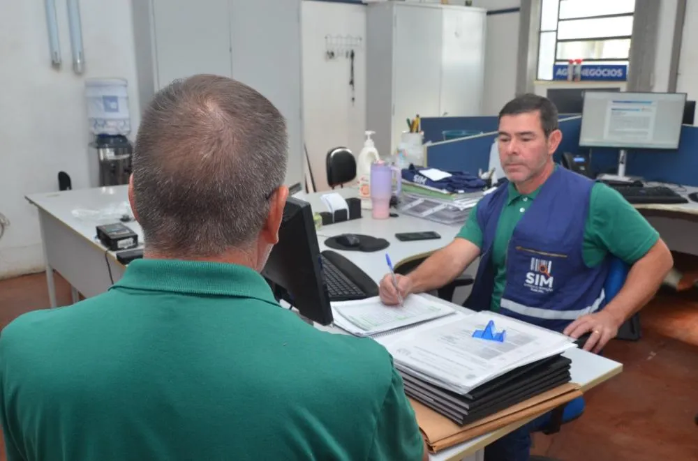 Futuros veterinários de Franca aprendem sobre inspeção sanitária em palestra do SIM