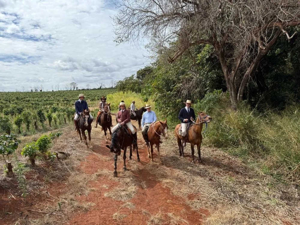 Dom Bertrand prestigia 194ª edição das Cavalhadas de Franca e reforça tradição de quase dois séculos