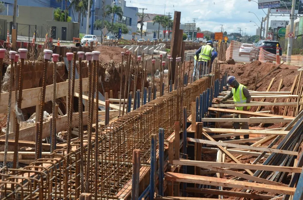 Obras antienchentes de R$ 40 milhões avançam em três regiões de Franca com mudanças no trânsito