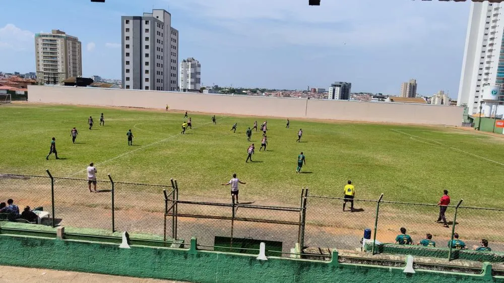 Semifinais do Varzeano Veteranos de Franca serão disputadas neste domingo com quatro equipes