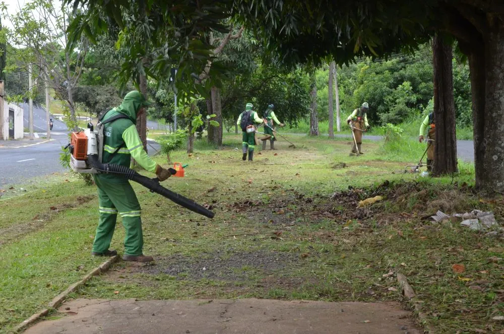 Limpeza urbana é reforçada em toda a Cidade