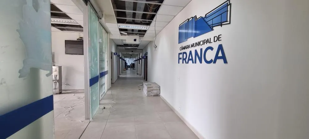 Gabinetes da Câmara passam por limpeza para retomada de atendimentos ao público