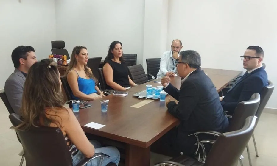 Câmara Municipal de Franca e FDF avaliam parceria paradigitalização de documentos históricos e pesquisas públicas