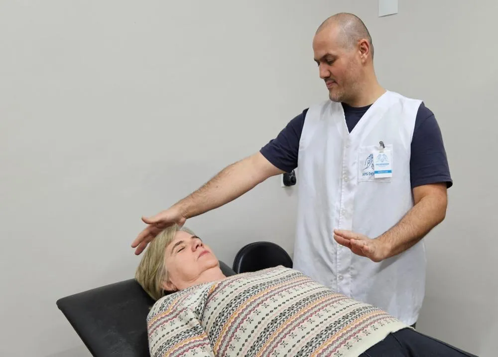 ‘Allan Kardec’ amplia tratamento gratuito de depressão com técnica de magnetismo