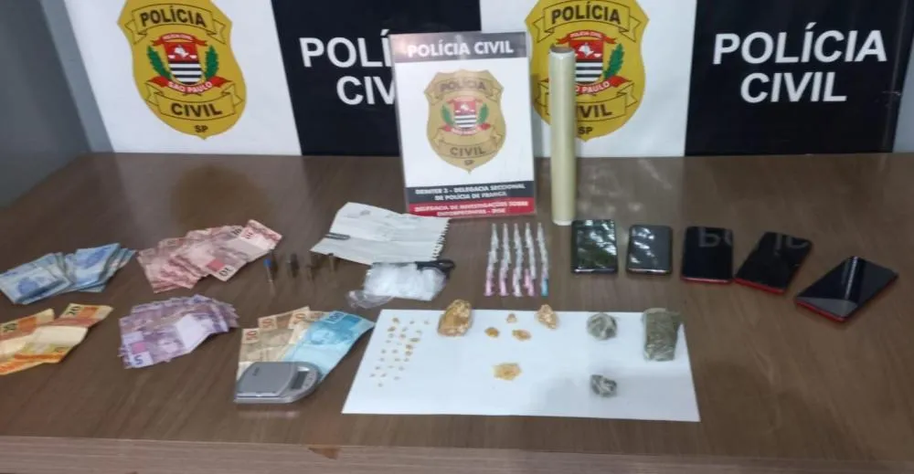 Polícia Civil desarticula ponto de tráfico de drogas em Franca