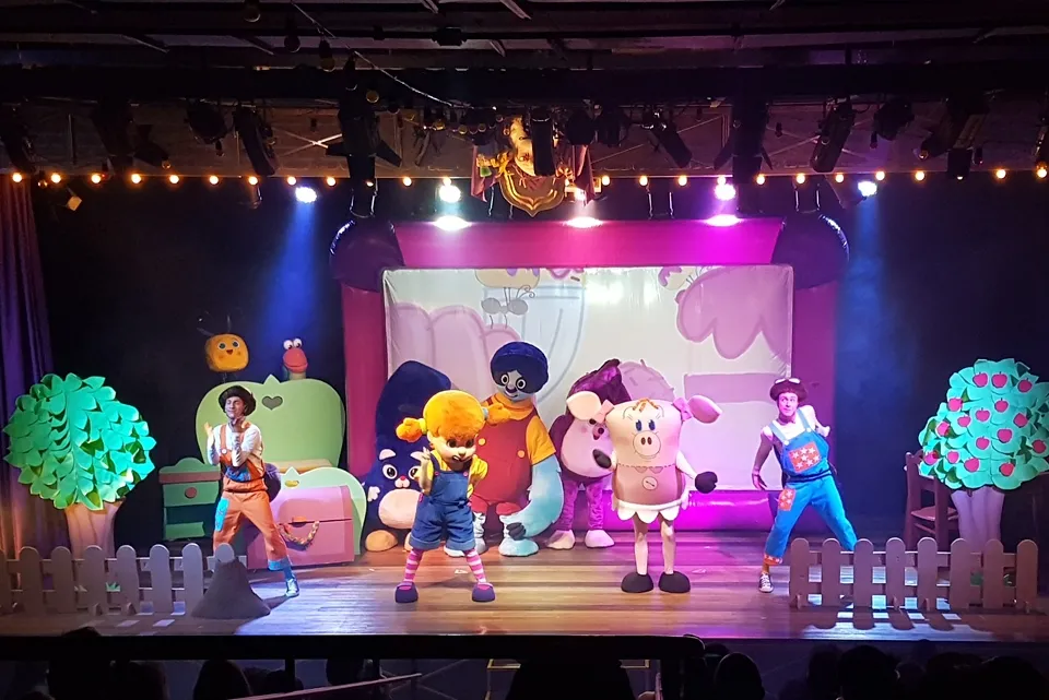 Espetáculo infantil tem sessão gratuita no Teatro Municipal