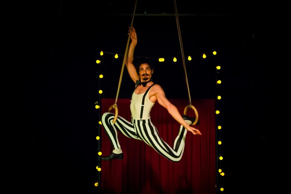 Espetáculo “Vaudeville - Variedades Queer” estreia nesta sexta no Sesc Franca