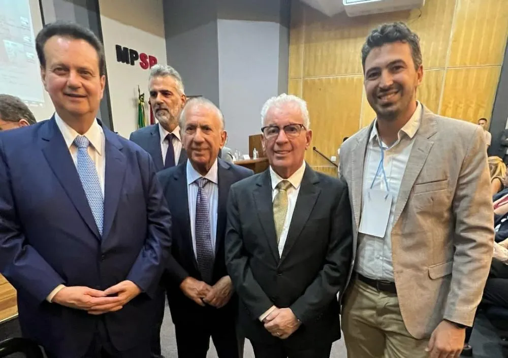 Vereador Daniel Bassi representa Franca em reunião jurídica em São Paulo