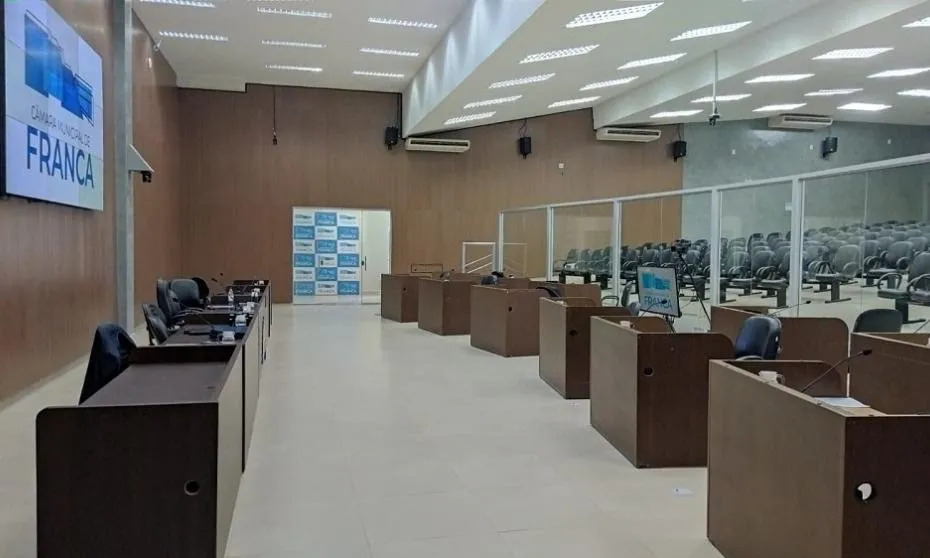 Câmara de Franca debate projetos para inclusão na saúde e educação