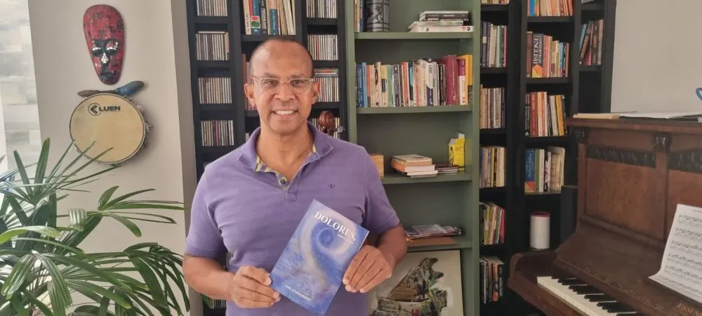 Membro da Academia Francana de Letras lança livro de poesia e prosa no sábado